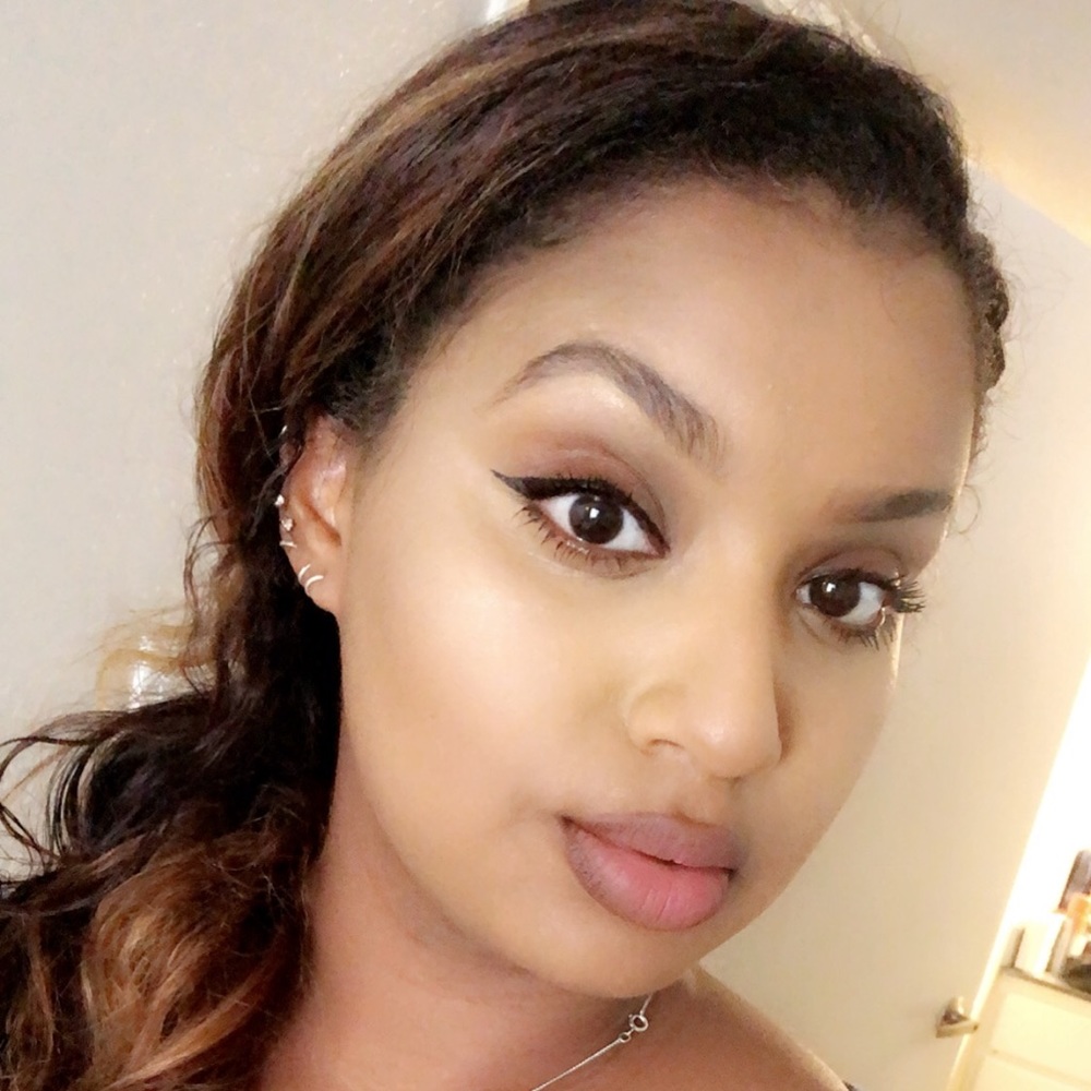 Meet your Posher, Saba